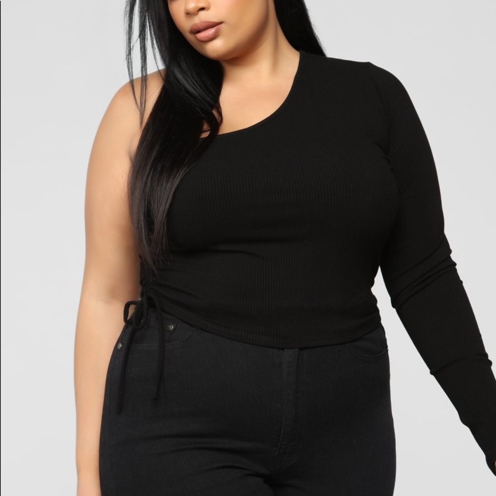 One shoulder fashionova Top